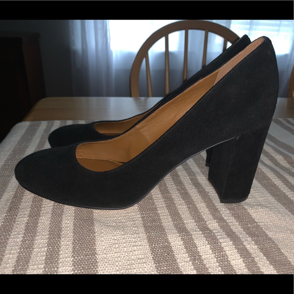 Franco Sarto Suede Pumps